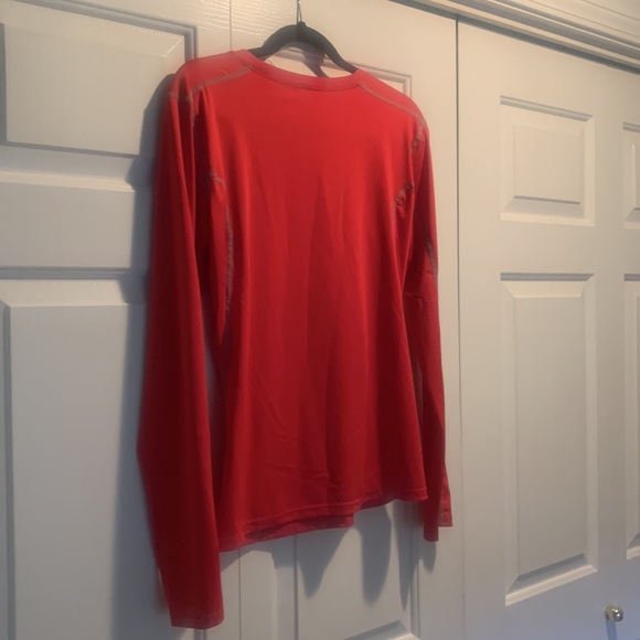 NWOT red long sleeved shirt - Picture 6 of 6